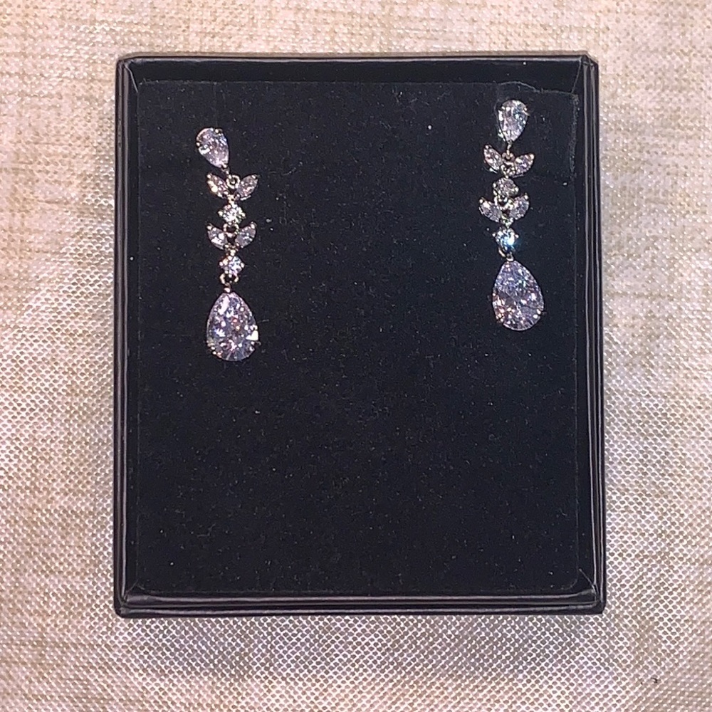Bridal earrings